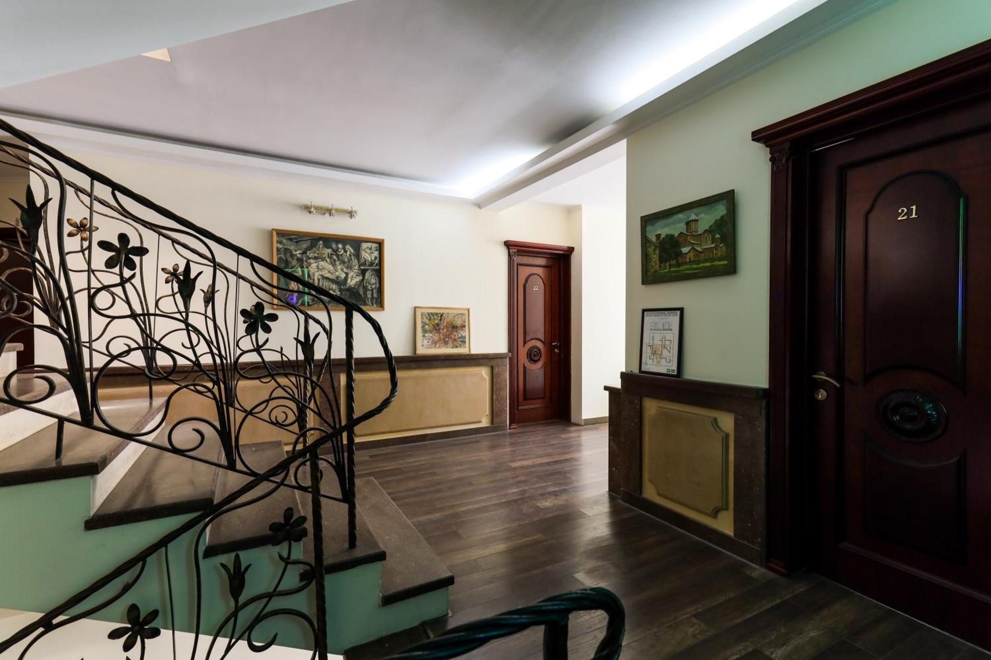 Aeetes Palace Kutaisi Eksteriør bilde